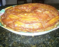 Torta de banana caramelizada
