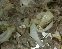 Carne frita acebolada