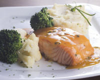 Salmão ao molho de maracujá: como fazer essa receita deliciosa