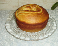 Bolo de fubá com coco e canela