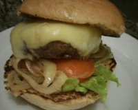Hambúrguer caseiro