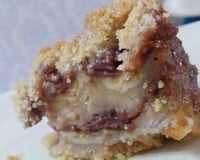 Cuca de banana com doce de leite