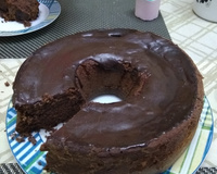 Bolo de chocolate com cobertura