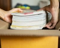 O tesouro escondido na sua pilha de revistas e jornais velhos: veja como utilizar em casa
