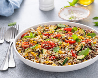 Não é só o arroz que funciona com feijão e comida molhadinha: esse grão cumpre o mesmo papel, mas com muito mais nutrientes