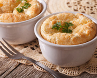 Suflê nuvem de legumes: aprenda a fazer a massa perfeita que fica macia e não murcha depois de sair do forno