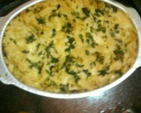 Macarrão ao molho bechamel com mussarela