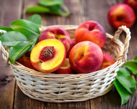 Nectarina, pêssego e ameixa: descubra as diferenças entre essas frutas