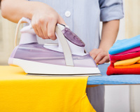 4 maneiras de limpar o ferro de passar roupa