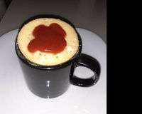 Bolo de xícara de fubá com goiabada