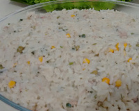 Risoto colorido de linguiça