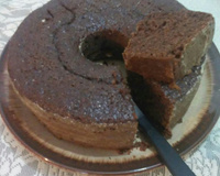 Bolo simples de chocolate