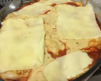 Canelone de presunto e queijo a dois molhos