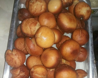 Bolinho frito de leite condensado