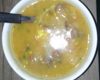 Deliciosa sopa de mandioca com costela