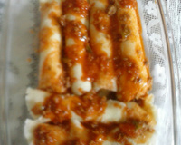 Panqueca com recheio de carne moída e mussarela