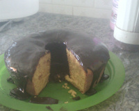 Calda leve de chocolate para bolo