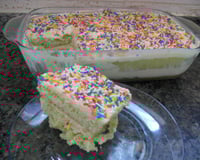 Bolo mousse de limão (mousse feito de leite em pó)