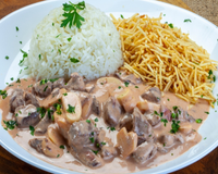 Essa é a minha receita favorita do TudoGostoso e faço toda semana: strogonoff de carne