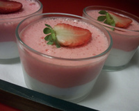 Maria-mole com creme de morango