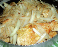 Filé de frango acebolado