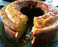 Bolo de laranja molhadinho