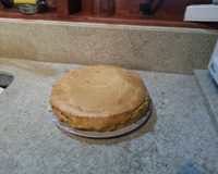 Torta salgada fácil com recheio de requeijão com calabresa