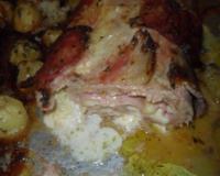 Rocambole de frango recheado