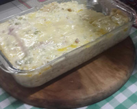 Lasanha de brócolis com molho branco