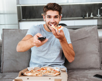 Hábitos diários que aumentam a vontade de comer