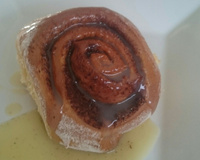 Enrolados de canela (cinnamon rolls)