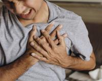Médica aponta os alimentos para manter distância e fugir de problemas cardíacos!