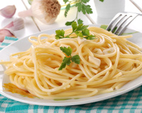 Espaguete ao alho e óleo: confira a receita infalível