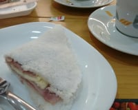 Tapioca com queijo e presunto