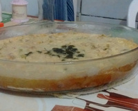 Torta de frango com seleta de legumes