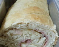 Pão de batata recheado