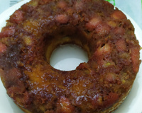 Bolo de banana com calda
