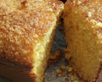 Bolo de milharina simples e fácil