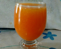 Suco de laranja com mamão