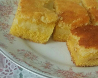 Bolo de fubá cremoso