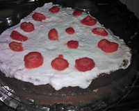 Bolo de chocolate com  morango