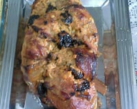 Pernil de porco recheado com ameixas