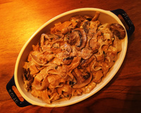 Fettuccine ao molho de shitake e cogumelos paris