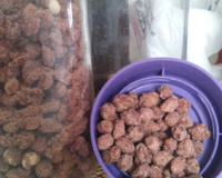 Amendoim com chocolates