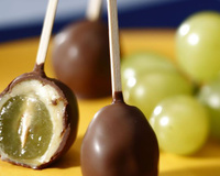Espeto de uva com chocolate: como fazer