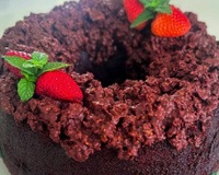 Inventei pra minha mãe celíaca uma versão do crunch cake sem glúten e ela se lambuzou: já anota, salva ou printa a receita