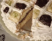 Bolo com recheio de limão e chocolate