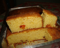 Bolo de fubá com goiabada