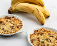 Esse crumble de banana com doce de leite é um dos doces mais fáceis que eu já preparei