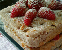 Bolo de caneca de canela com doce de leite